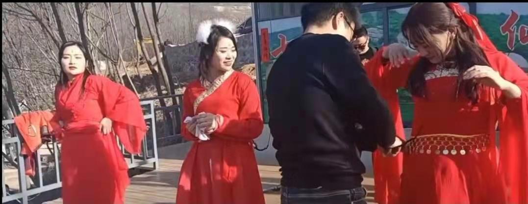 河南七峰山威亚游客体验项目投入运营